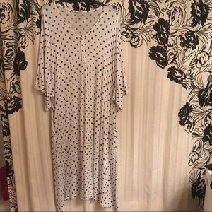 Dwell And Slumber polka dot